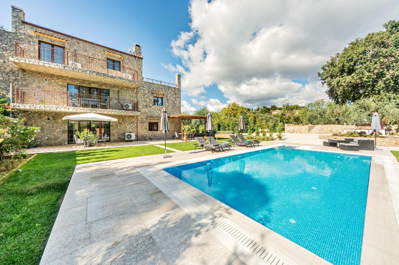 Filia Stone Villa Гувия Екстериор снимка