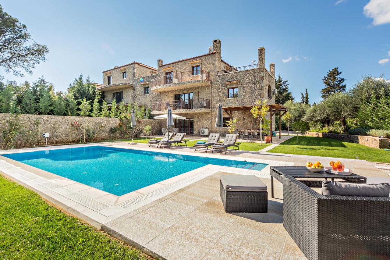 Filia Stone Villa Гувия Екстериор снимка