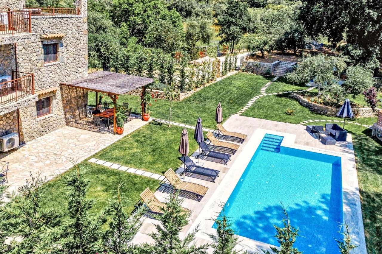 Filia Stone Villa Гувия Екстериор снимка