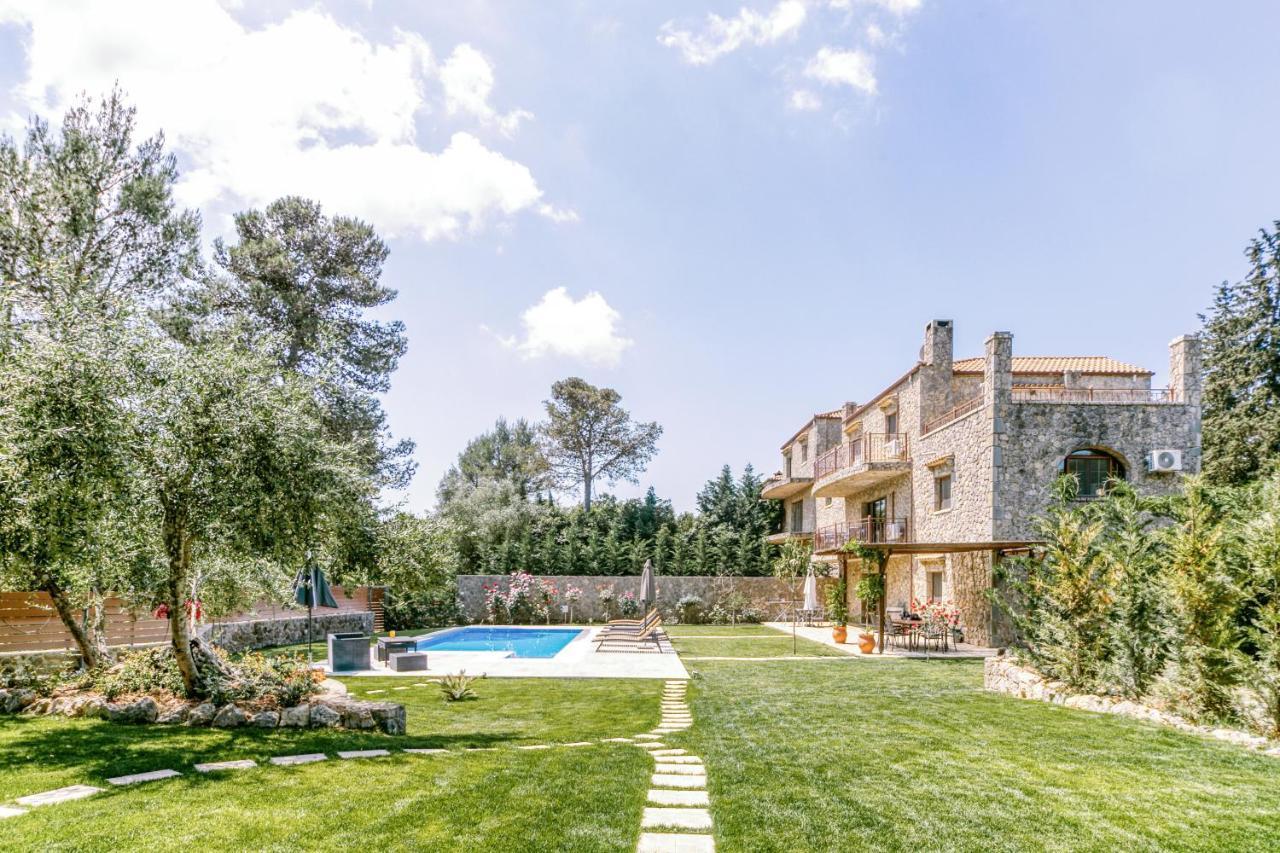 Filia Stone Villa Гувия Екстериор снимка